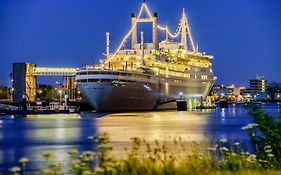 Ss Rotterdam By Westcord